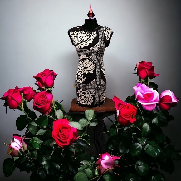 White House Black Market sheath dress, size small - Picture 2 of 5